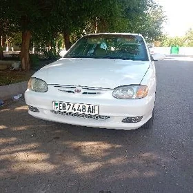 Kia Sephia 1999