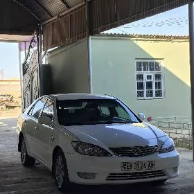 Toyota Camry 2005