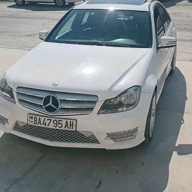 Mercedes-Benz C250 2013