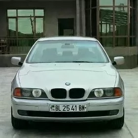 BMW E39 1998