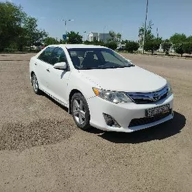 Toyota Camry 2012