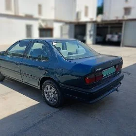 Nissan Primera 1995