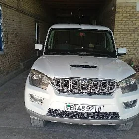 Toyota Hilux 2023
