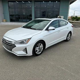 Hyundai Elantra 2020