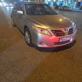 Toyota Camry 2010