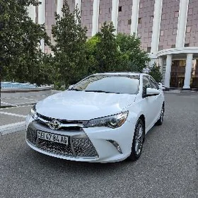 Toyota Camry 2016