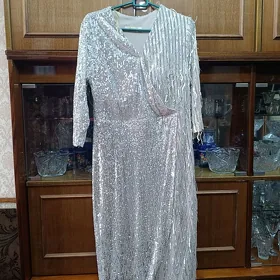 Продаётся Платье