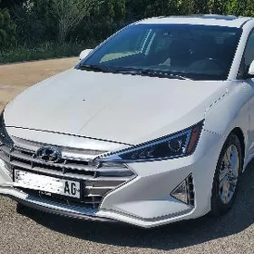 Hyundai Elantra 2020