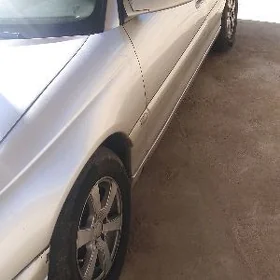Opel Omega 2003
