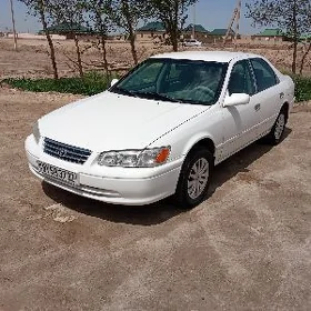 Toyota Camry 2000