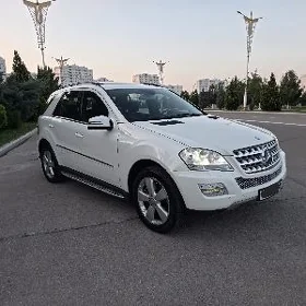Mercedes-Benz ML500 2011