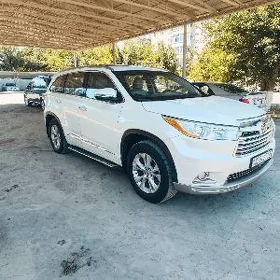 Toyota Highlander 2016