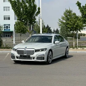 BMW 740 2021