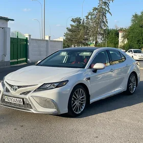 Toyota Camry 2023