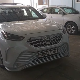 Toyota Highlander 2021