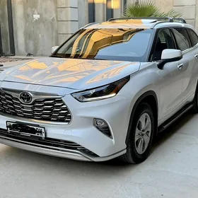 Toyota Highlander 2022