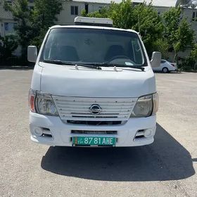 Nissan Urvan 2006