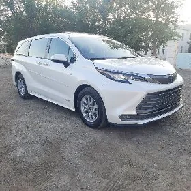 Toyota Sienna 2021