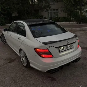 Mercedes-Benz C350 2014