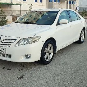 Toyota Camry 2010