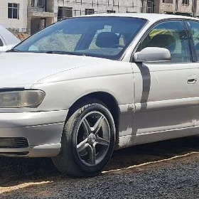 Opel Omega 2002