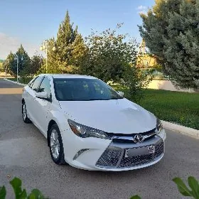 Toyota Camry 2017