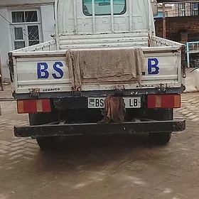 Isuzu Elf 1999