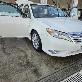 Toyota Avalon 2011