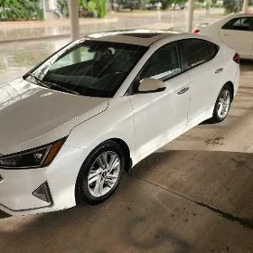 Hyundai Elantra 2020