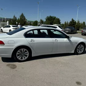 BMW 745 2003