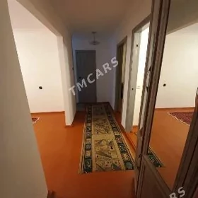 3 КОМ КВ 10 МКР 1 ЭТАЖ 
