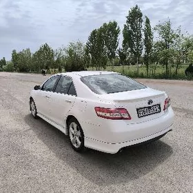 Toyota Camry 2011