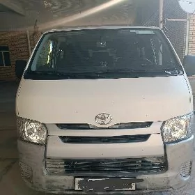 Toyota Hiace 2024