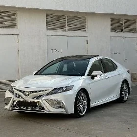 Toyota Camry 2021