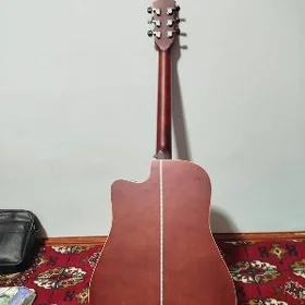 VECAS TOKLY GITARA