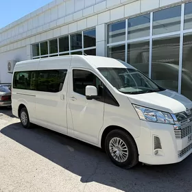 Toyota Hiace 2019