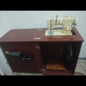 ШВЕЙНАЯ МАШИНА