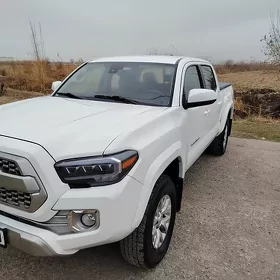 Toyota Tacoma 2023