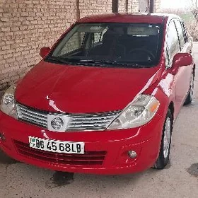 Nissan Versa 2010
