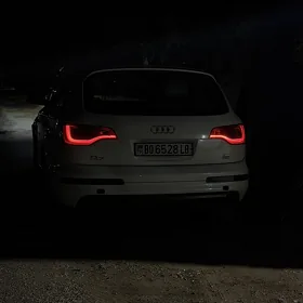 Audi Q7 2012