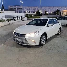 Toyota Camry 2016