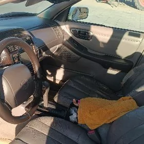 Toyota Avalon 1999