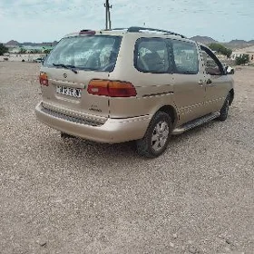 Toyota Sienna 2000