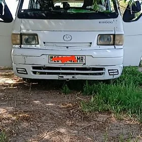 Toyota Hiace 2003
