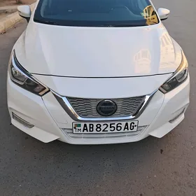 Nissan Versa 2021