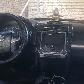 Toyota Camry 2013