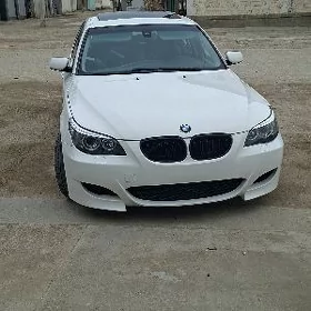 BMW E60 2003