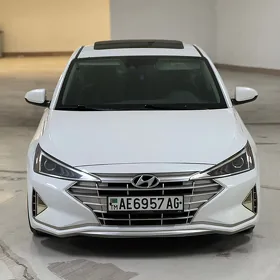 Hyundai Elantra 2019