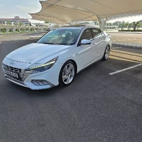 Hyundai Elantra 2021