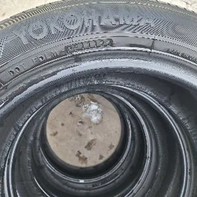 Ÿokohama 215/55/17